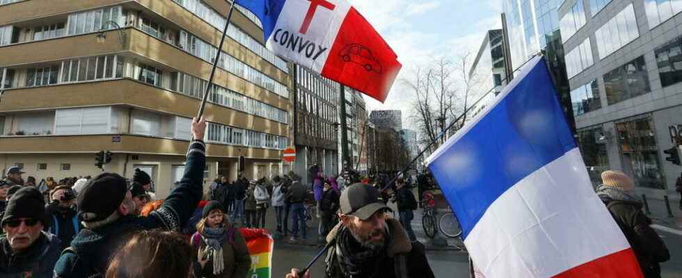 The freedom convoys demonstrate in the center of Brussels on