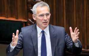 Ukraine Stoltenberg Large number of Russian forces ready to attack