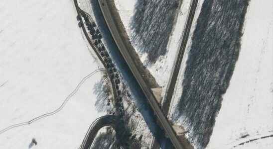 Ukraine what satellite images tell us about new Russian deployments