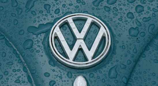 Volkswagen buys Huaweis autonomous driving unit