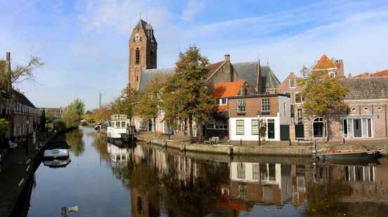 Carillon Grote Kerk Oudewater plays election songs residents can choose