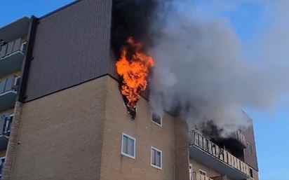 Firefighters rescue residents from apartment blaze in Tillsonburg