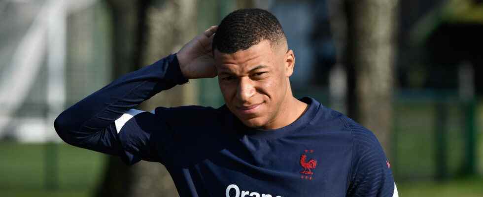 France team Kylian Mbappes lawyer issues an ultimatum to the