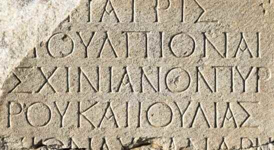 Incredible this AI can complete fragments of ancient Greek texts