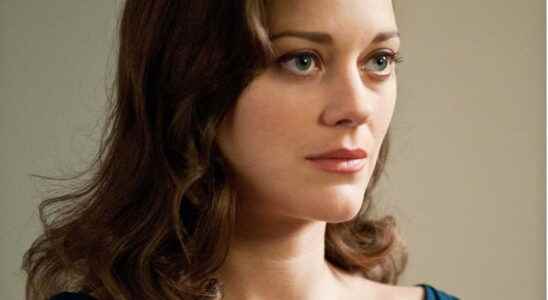 Marion Cotillard reacts to the scene which earned her criticism
