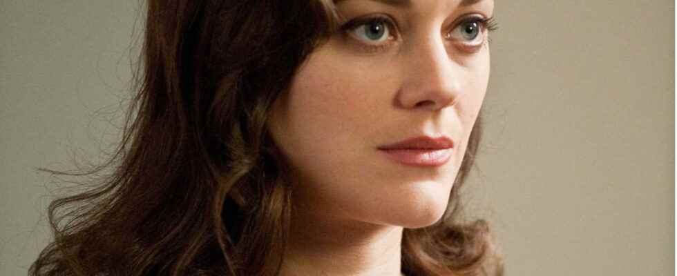 Marion Cotillard reacts to the scene which earned her criticism