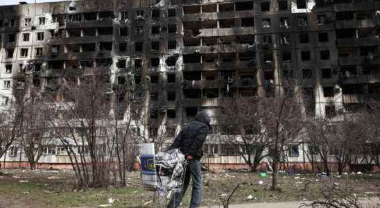 Mariupol rejects Russias ultimatum six dead in Kyiv bombing