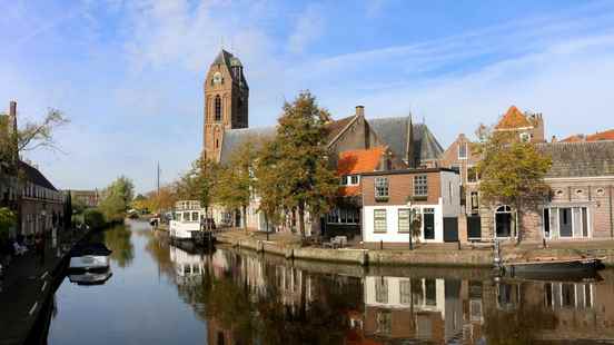 Oudewater closes bridge in summer to make center car free