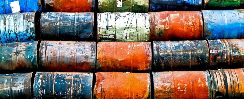 Price of a barrel of oil still falling what impact