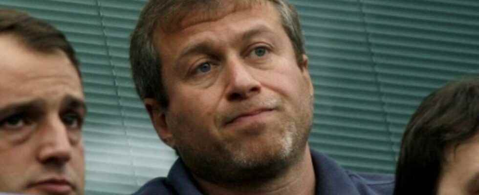 Roman Abramovich targeted by sanctions Chelsea sale suspended