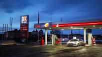 Sweden temporarily lowers fuel tax at least SEK 1000