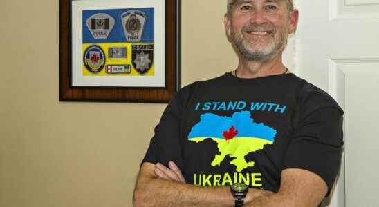 T shirt sale to help Ukrainians who helped him during police
