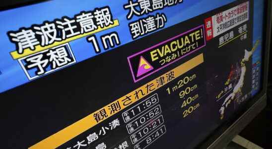 Tsunami in Japan An alert after an earthquake near Fukushima