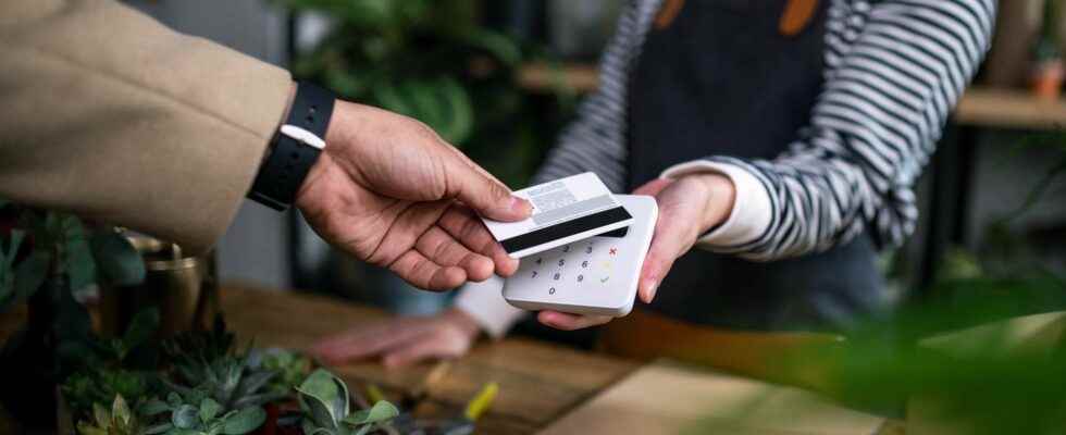 What is contactless payment