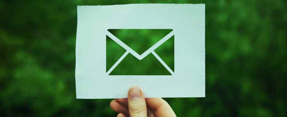 What is the carbon footprint of an email