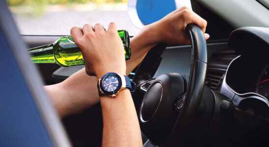 Young people more often behind the wheel after house parties