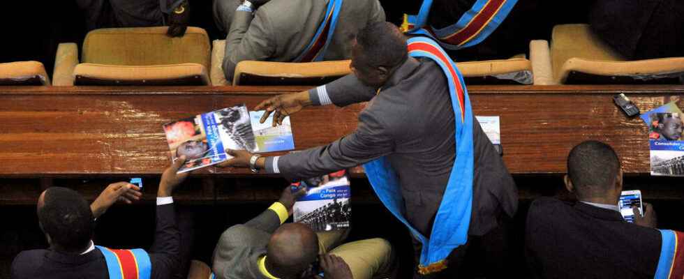 a report pinpoints parliamentary absenteeism