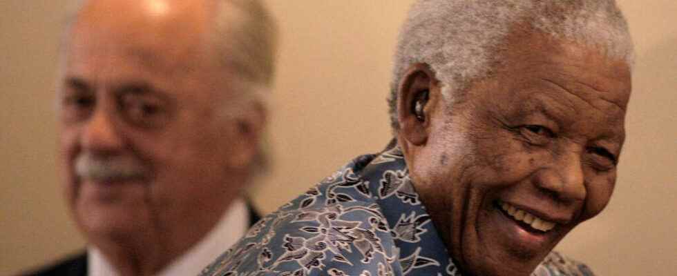 arrest warrant against Nelson Mandela soon to be auctioned in