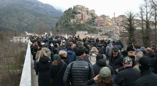 large demonstration of support for the independence activist in Corte