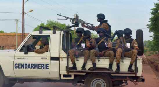 thirteen gendarmes killed during an ambush in the Center North