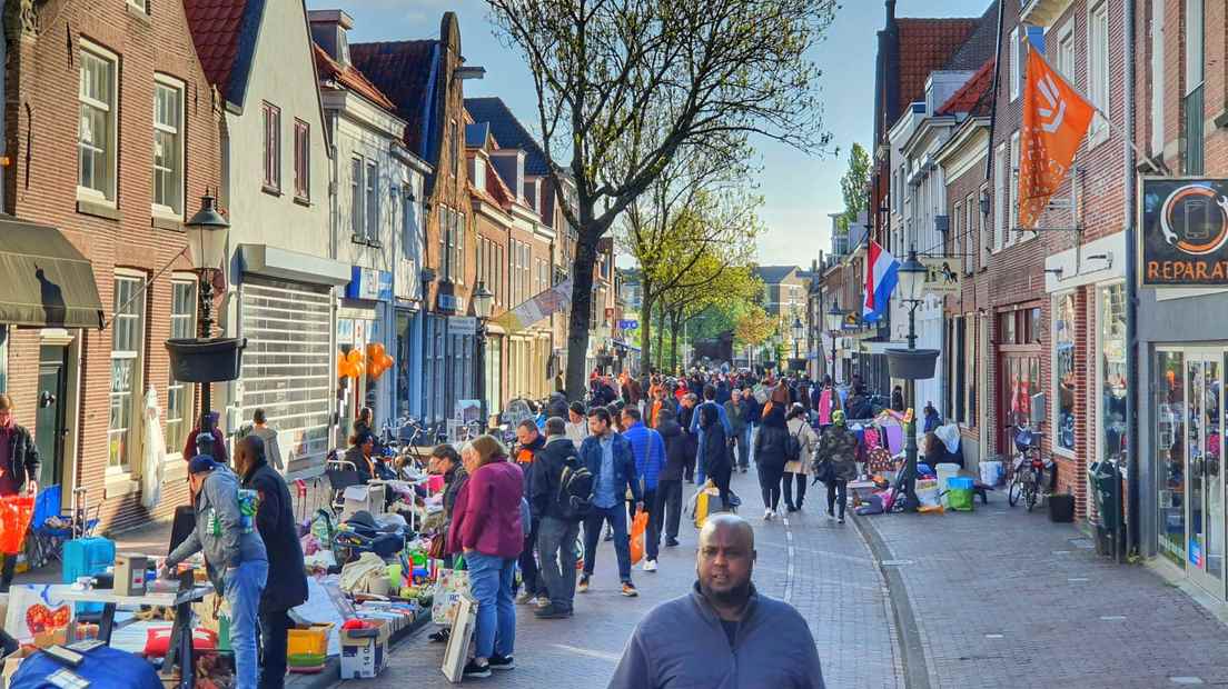 In Amersfoort the free market runs from Utrechtseweg, Arnhemseweg, through Langestraat to Kamp.