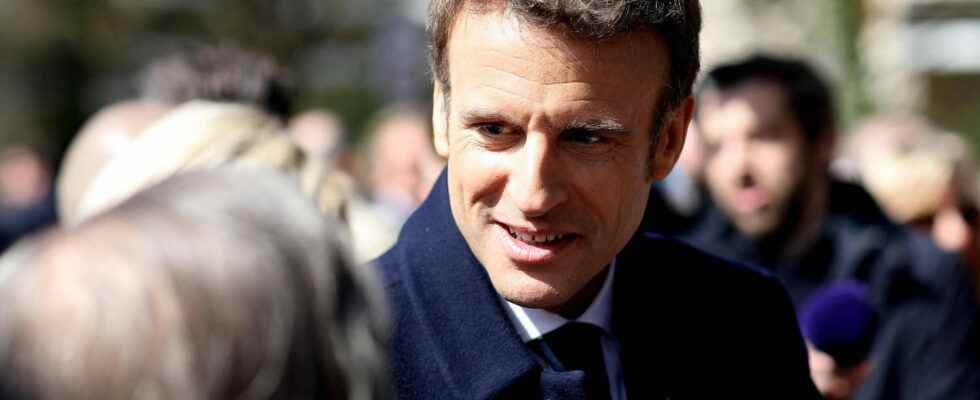 Emmanuel Macron ready to redesign before May News and poll