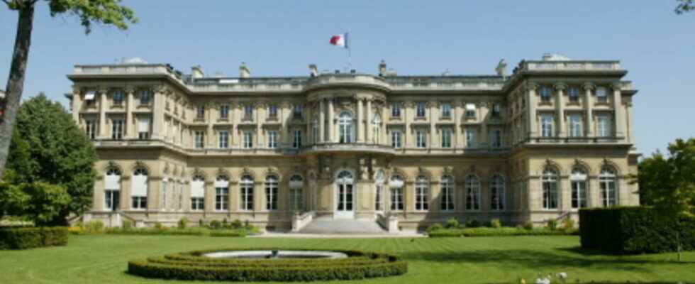 End of the French diplomatic corps It can make the