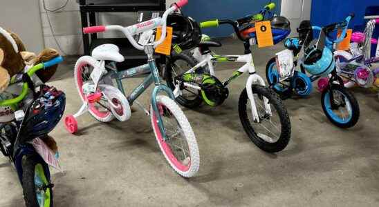 Fleetwood employees donate bicycles to Big Brothers Big Sisters