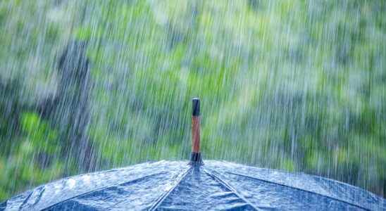 How extreme temperatures influence rainfall intensity