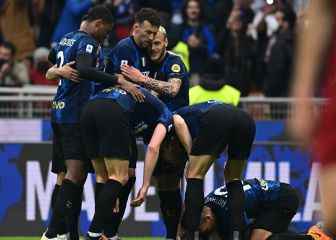 Inter overwhelms Roma Scudetto win