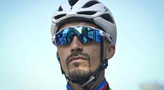 Julian Alaphilippe the world champion remains under observation what is