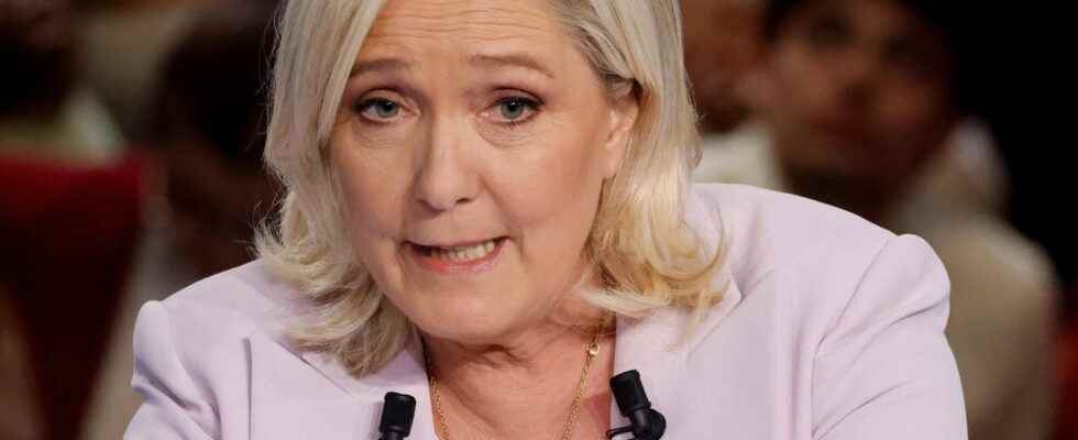 Marine Le Pen Melenchon accused of treason News program poll