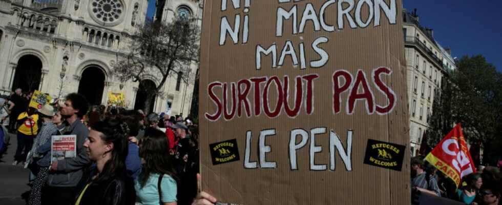 Nearly 22000 demonstrators in France against the far right far