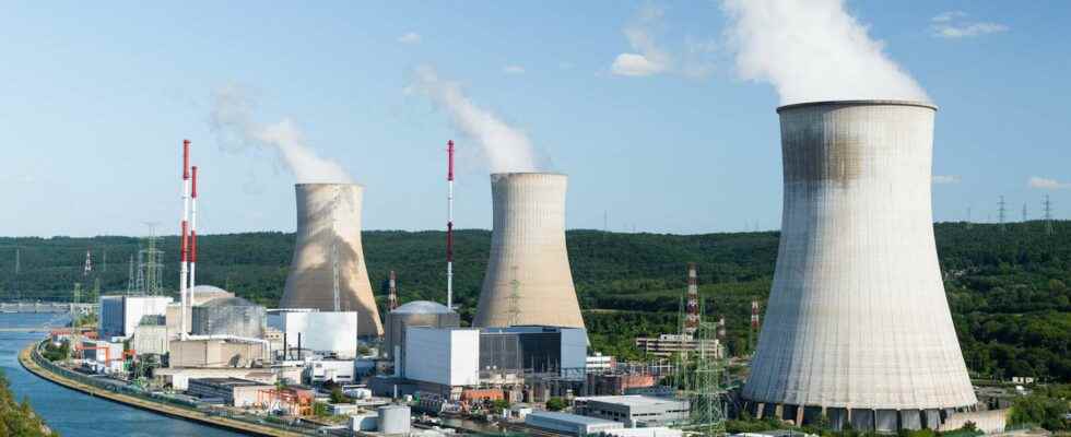 Nuclear energy is it fossil or renewable
