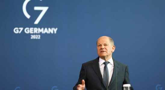 Olaf Scholz criticized for his governments policy towards Ukraine