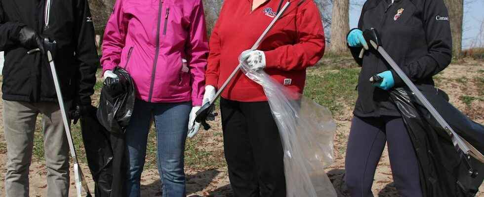 Parks clean up day returns after two year hiatus