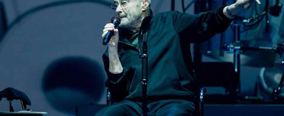 Phil Collins sick what is the singer of Genesis suffering
