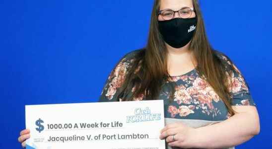 Port Lambton woman wins 675000