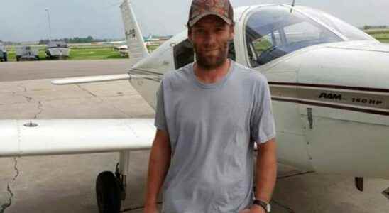Praying for a miracle as search continues for missing plane