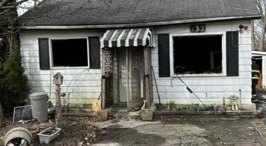 Residents escape Monday morning blaze Woodstock Fire Department