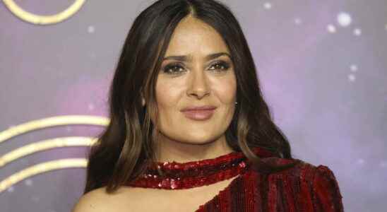 Salma Hayek poses with her daughter for the first time