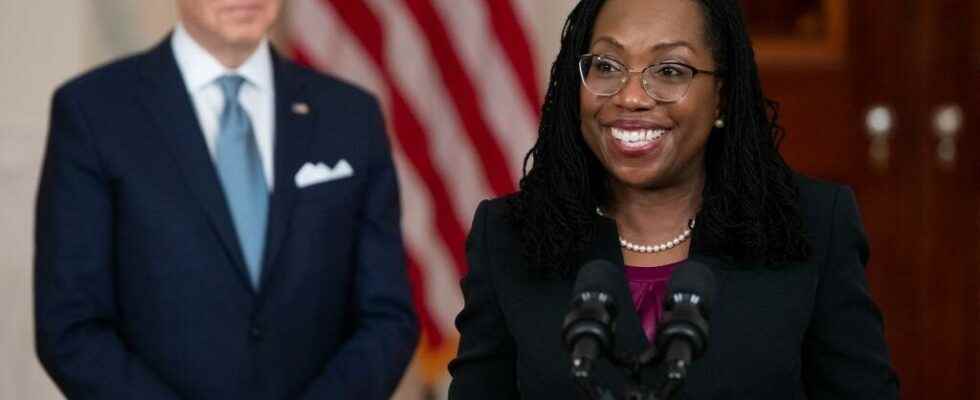 Senate confirms African American Justice Ketanji Brown Jackson to Supreme Court