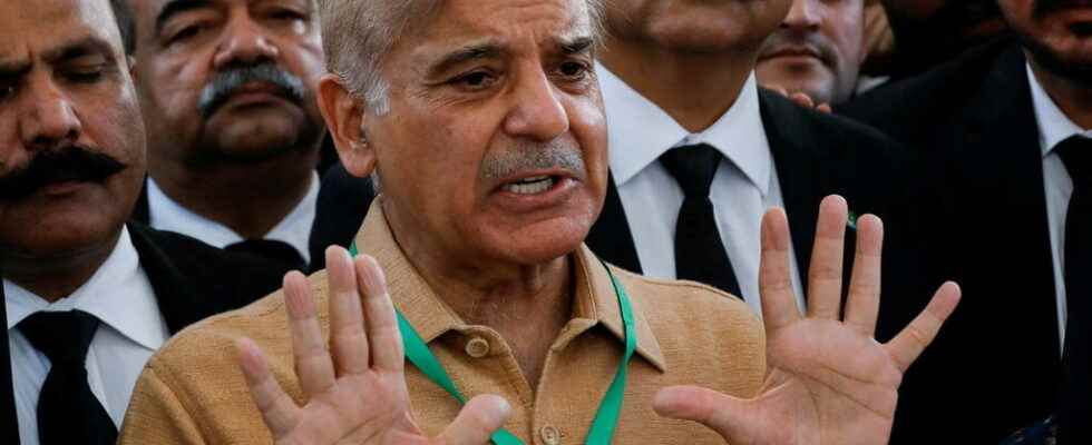 Shehbaz Sharif the new Pakistani Prime Minister forms his government