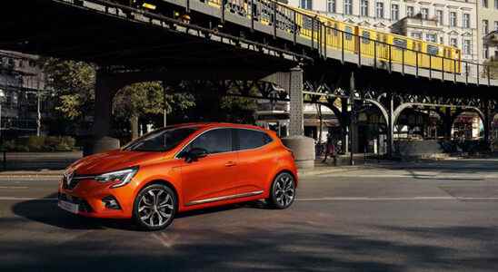 Significant hikes in 2022 Renault Clio prices the effect exceeds