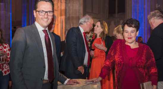 Special dinner in Domkerk yields 75000 euros for the restoration
