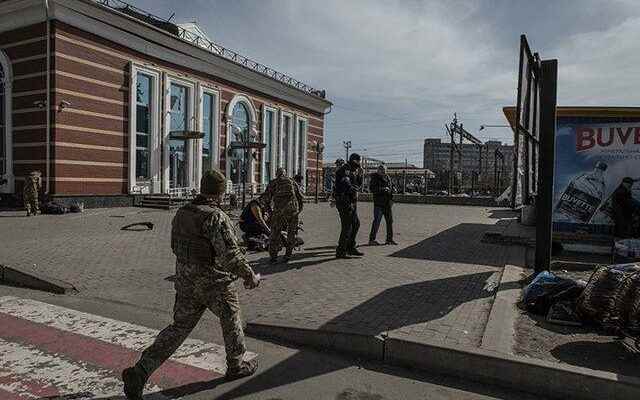 The balance sheet gets heavier in the Kramatorsk train station