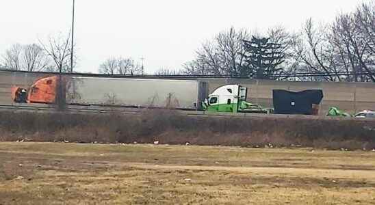 Trucker charged with careless driving amid Hwy 402 crash OPP