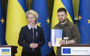 Ukraine von der Leyen Kiev marches towards a European future