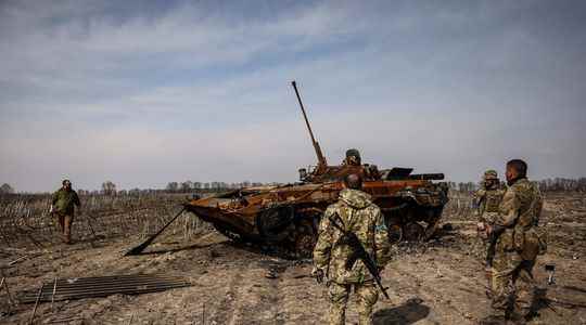 Ukraine war update kyiv accused of attacking an oil depot