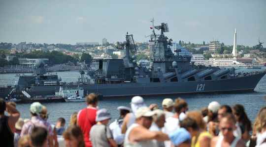 War in Ukraine a seriously damaged Russian cruiser new American